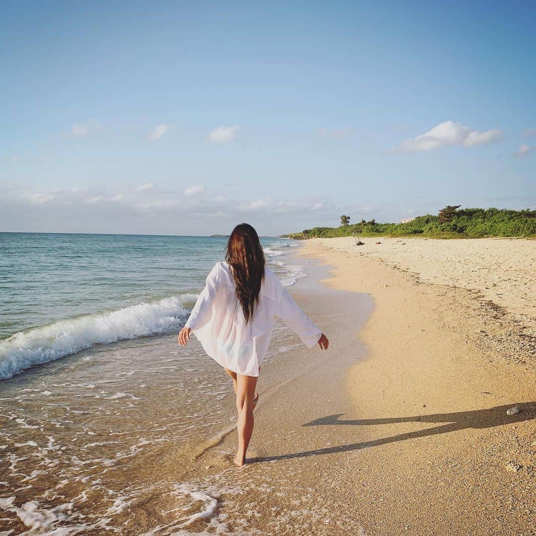 のインスタグラム：「Happy new year 🥳 明けましておめでとうございます🎊　皆さんのこの一年が素晴らしく輝く年であります様に！ #happynewyear」