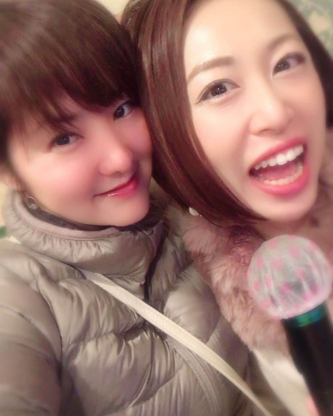 希良梨のインスタグラム：「KTB www🎤🎊✨👩‍👩‍👧‍👧 家族とカラオケ発散したあー！#love #myboy #family #taiwan #japan #like4like #followforfollow #follow4follow #instagood #selfie #子育て# 日記 #kirari #希良梨 #happynewyear #令和」