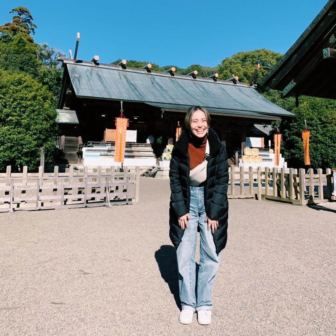 井手綾香さんのインスタグラム写真 - (井手綾香Instagram)「明けましておめでとうございます。 皆さんいつもありがとう。 2020年も、よろしくお願いします🎍  皆さんにとってより良い一年となりますように。  #2020 #宮崎神宮」1月1日 14時55分 - ide_ayaka_official