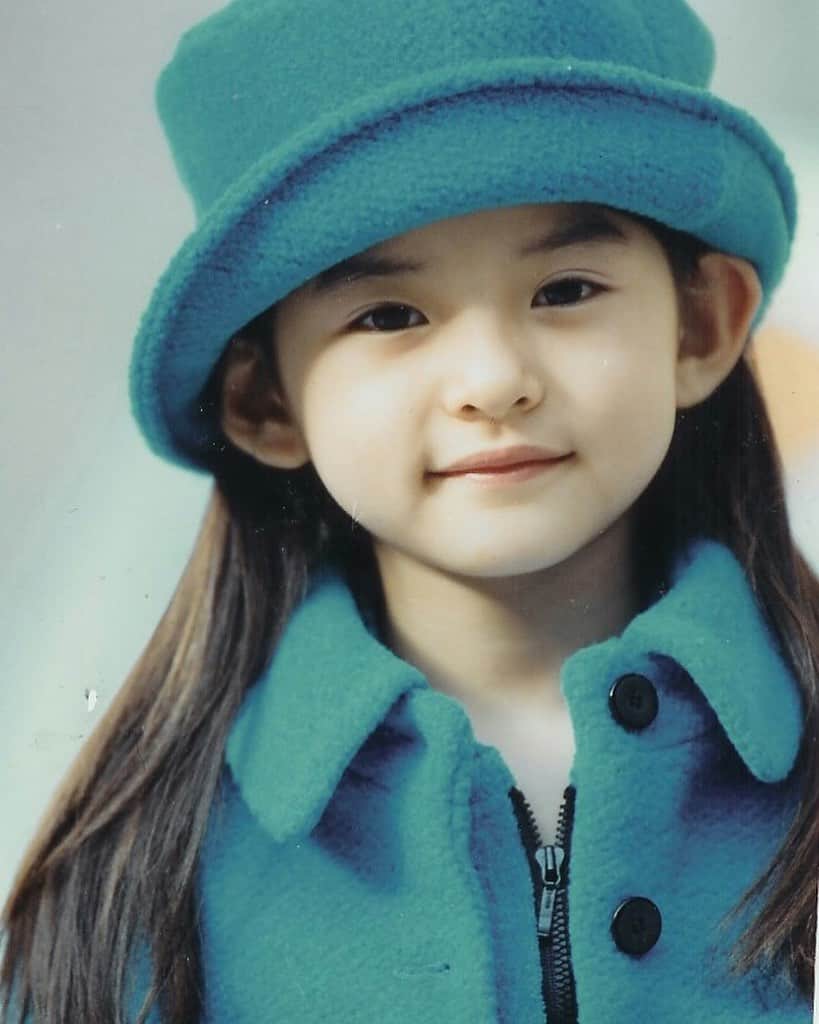 キム・ユネのインスタグラム：「새해 복 많이 받으세요💚Happy New Year💚」