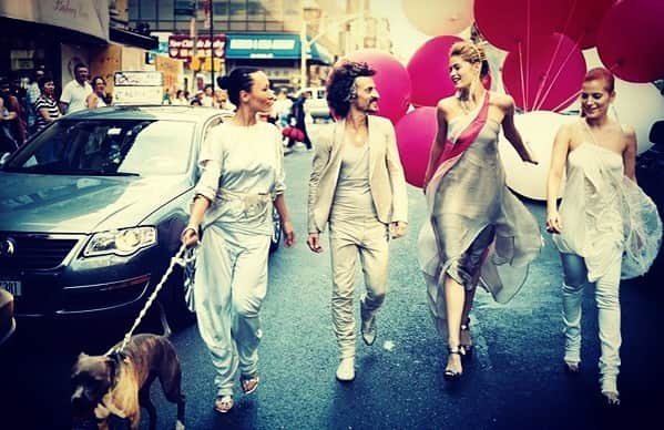 スリーアズフォーのインスタグラム：「Happy New Year to you all! #2020 Coming full circle Remembering the past Decade with Excitement for the Future! #happynewyear picture by @normanjeanroy」