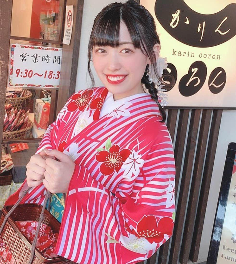 WhiteLaceさんのインスタグラム写真 - (WhiteLaceInstagram)「新年明けましておめでとうございます⛩🎍 かりん❤️🍒 #明けましておめでとうございます #アイドル # #idol #pretty #girls #love #偶像  #可爱的 #小女孩 #ZOKU #whitelacezoku #ホワイトレースゾク #着崎花梨  #かりん #浅草 #着物 #浅草寺 #着物美人 #asakusa #kimono #sensoji #vasarakimono #vasara浅草本店 #kimonostyle」1月1日 16時15分 - whitelace2014