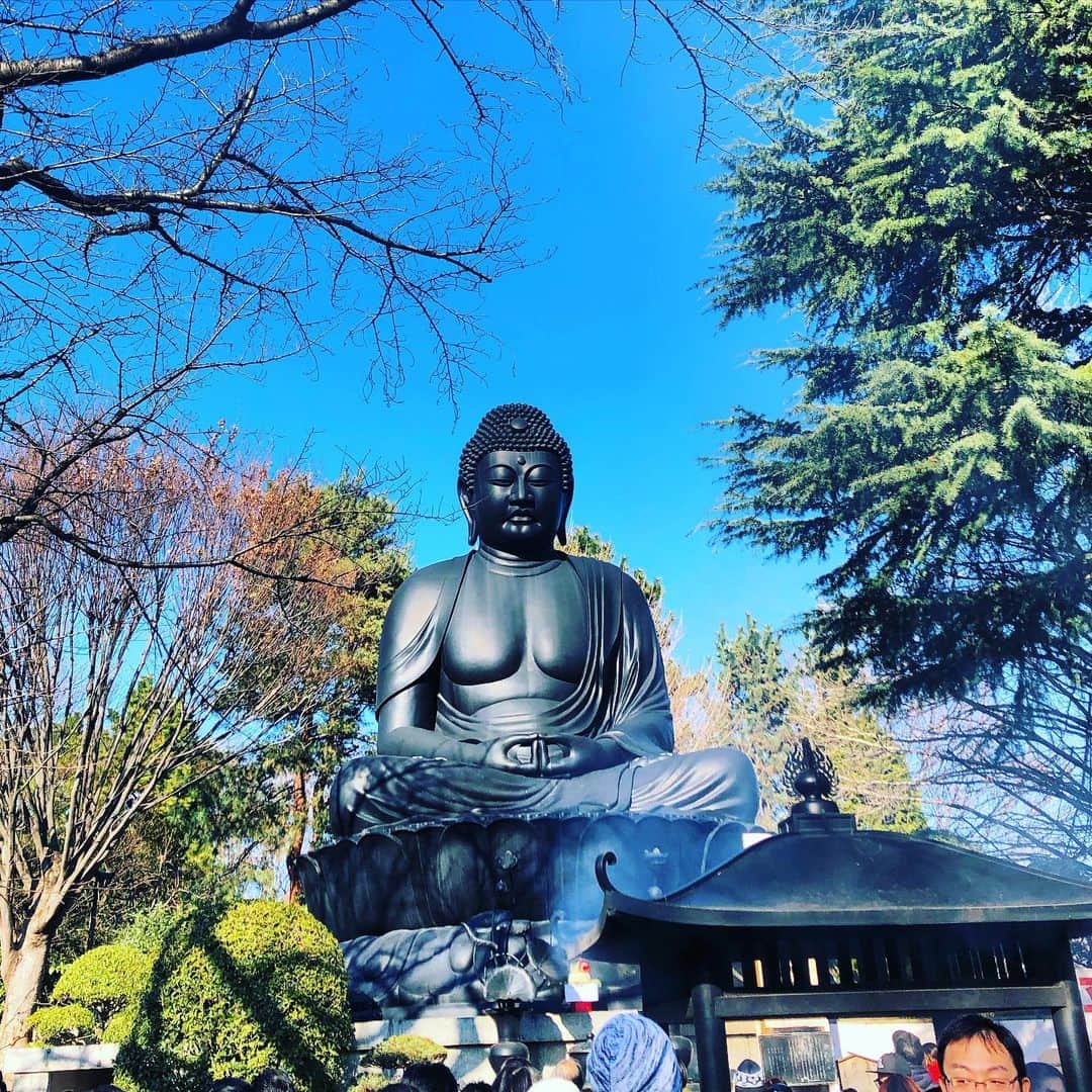 井澤惇のインスタグラム：「あけましておめでとうございます！昨年は大晦日きら謎の熱に見廻れ寝込み続けていました。今年は私、年男です。子年いい年にしたいと思います。」