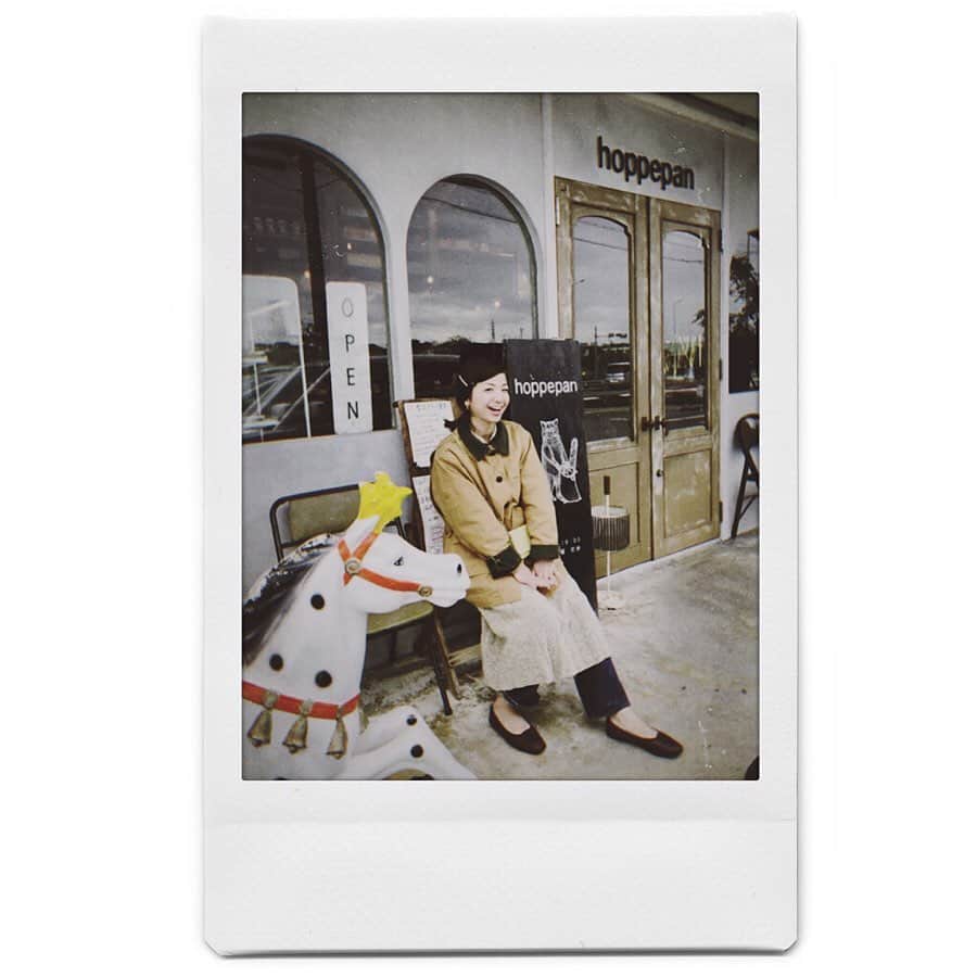 池田泉さんのインスタグラム写真 - (池田泉Instagram)「あさごはんのパン、調達。 沖縄でいちばん行きたかったパン屋さん。🤤」1月1日 16時35分 - xxizumi123xx
