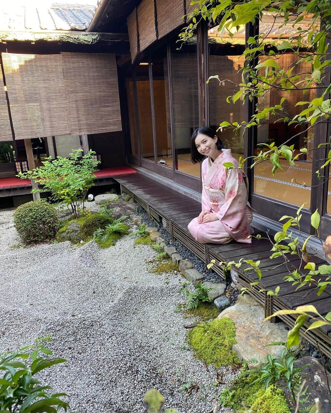 芹那さんのインスタグラム写真 - (芹那Instagram)「🎍🎌 2019年ありがとう🥰💕💓 2020年はどんな年にしたいかな❓みんなにとっても幸せいっぱいなステキな一年になりますように❣️❣️」1月1日 17時12分 - serinaofficial