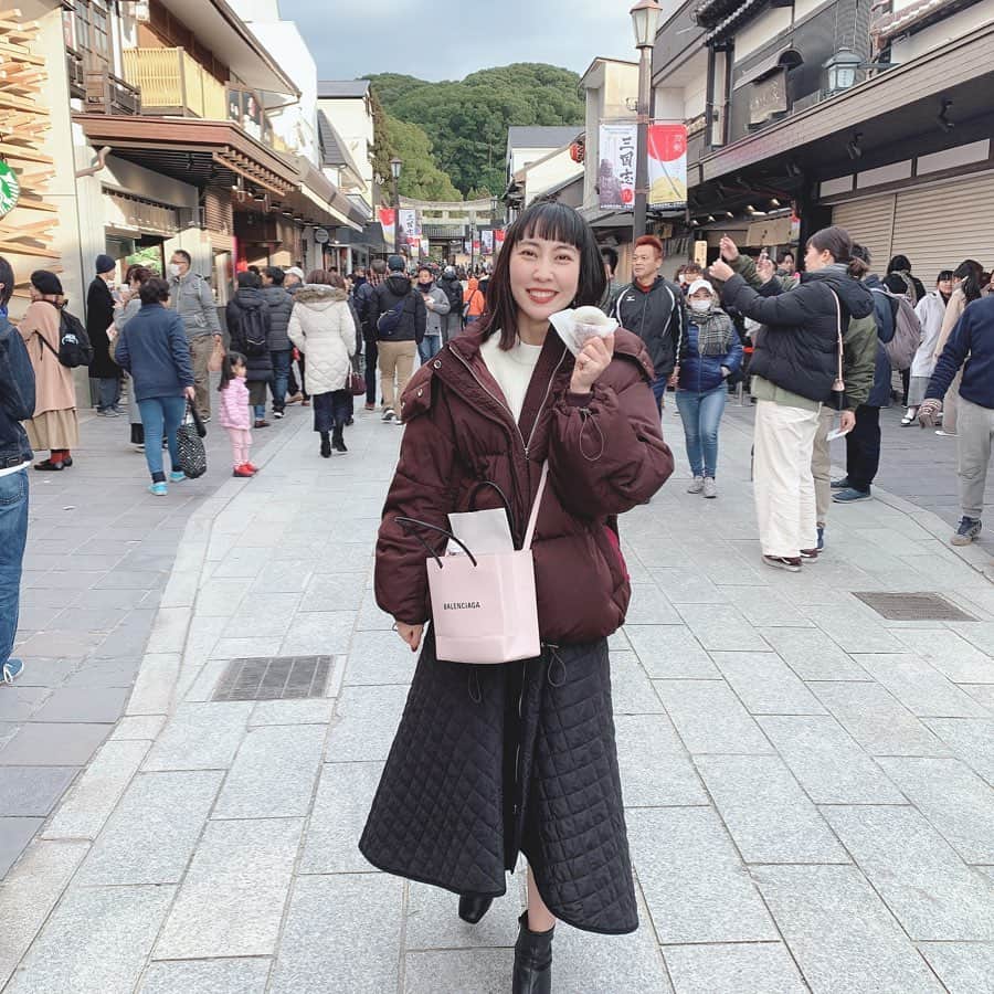 のインスタグラム：「2020年🌅 皆様、あけましておめでとうございます🥳🎍 福岡で年越ししました💞 美味しい物沢山食べれて幸せ〜😋🍲 今年も宜しくお願い致します🐭」