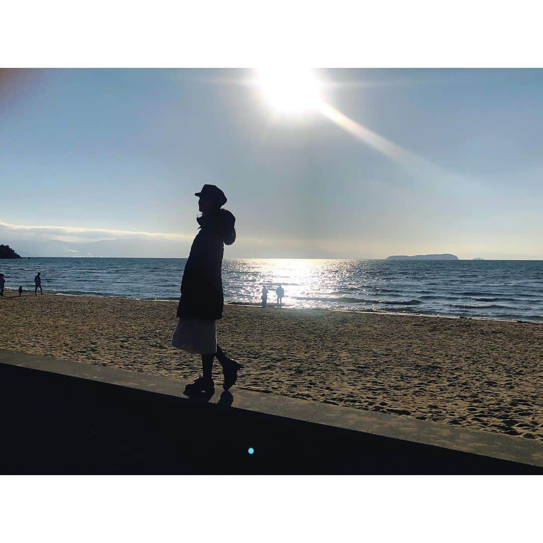 今村仁美さんのインスタグラム写真 - (今村仁美Instagram)「あけましておめでとうございます🎍 今年は30歳の歳です✨ 楽しみで仕方ない😊 1日1日大切に楽しみたいと思います！💋 今年も宜しくお願い致します♡ #2020」1月1日 17時40分 - imamura_hi