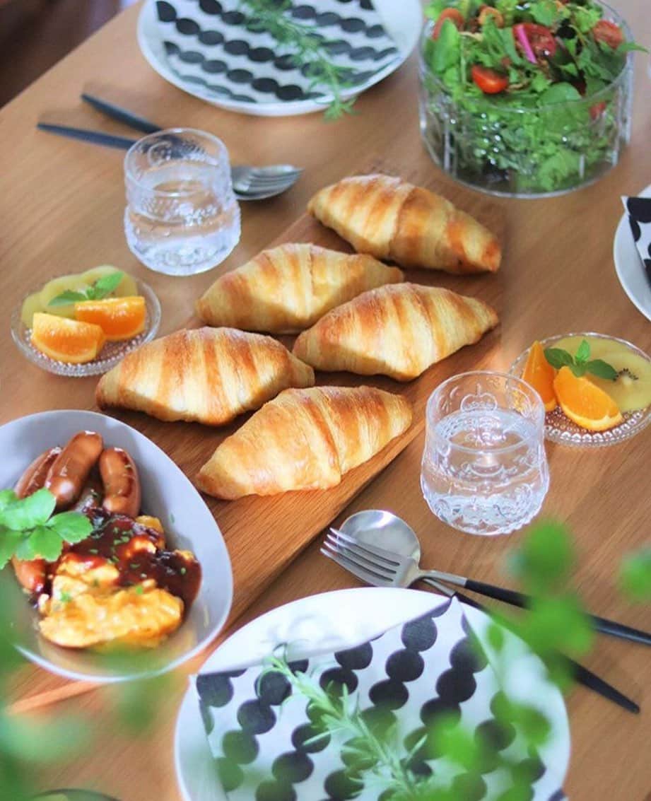 Locariのインスタグラム：「【カルディ通がこっそり教える♡即買い＆リピ買いする「カルディの名品」10選】 ぜひ記事をチェックしてみてください！ photo by @with.lattice さん  #おうちごはん #お家ごはん #朝ごはん #あさごはん #カルディ #クロワッサン #冷凍食品」