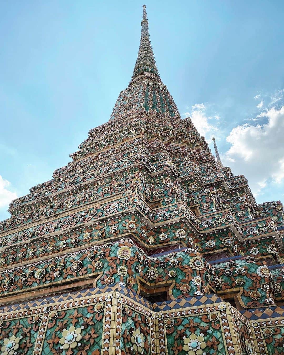 のインスタグラム：「#bangkok  #thailand #watpho」