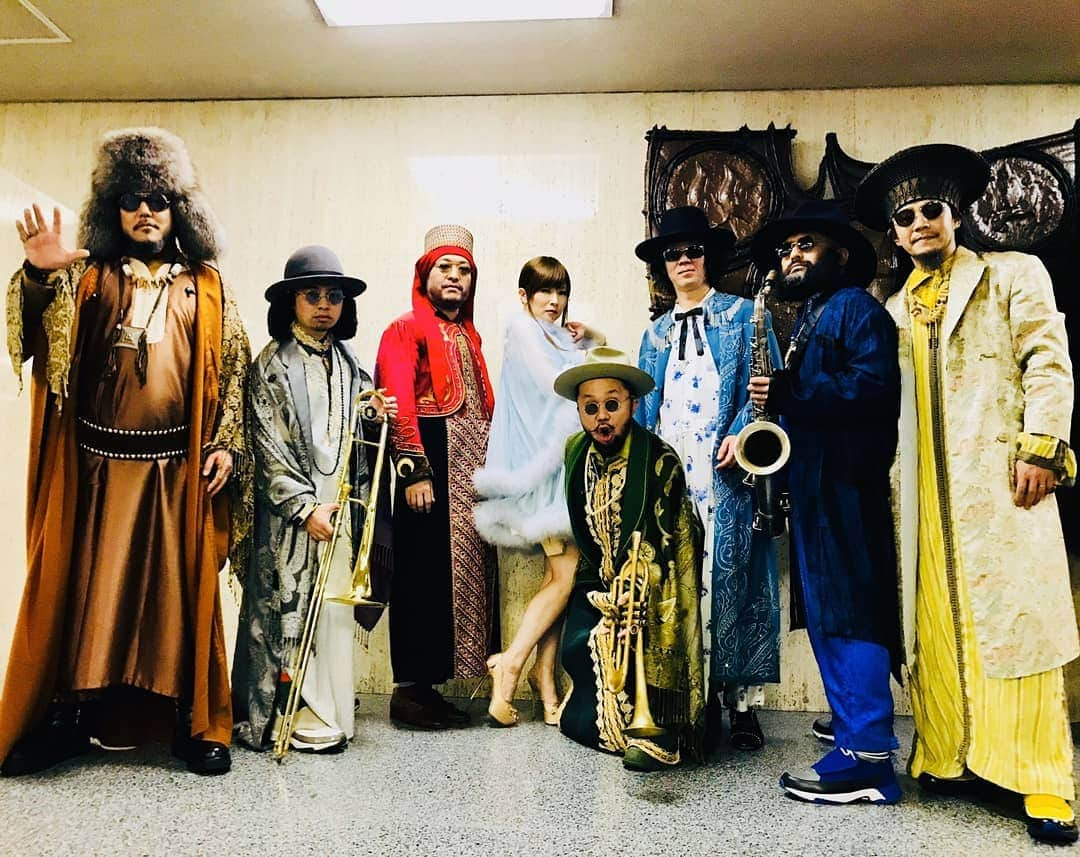 椎名林檎のインスタグラム：「椎名林檎 with SOIL&"PIMP"SESSIONS & 栗原健&浜野謙太  #紅白歌合戦  #椎名林檎」