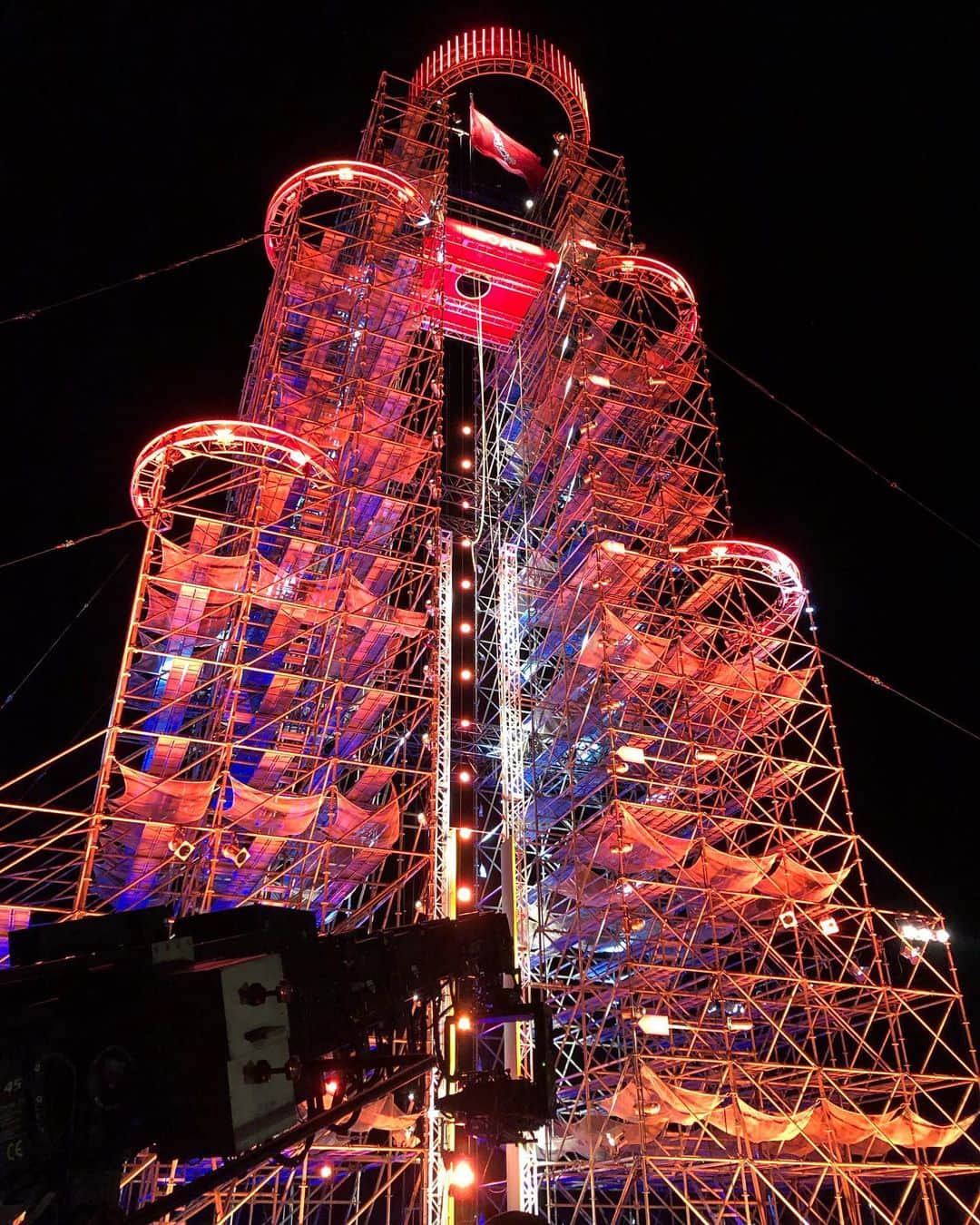 乾雅人のインスタグラム：「SASUKE Ninja Warrior2019 ご覧にいただいた皆様、ありがとうございました。 この大会を見ずにこの後のSASUKEを語れないというくらいの波乱と歓喜と衝撃の回でした。 選手、ご家族・応援、スタッフの皆さん、ありがとうございました。 一夜明け、体力気力ゼロの抜け殻です。」