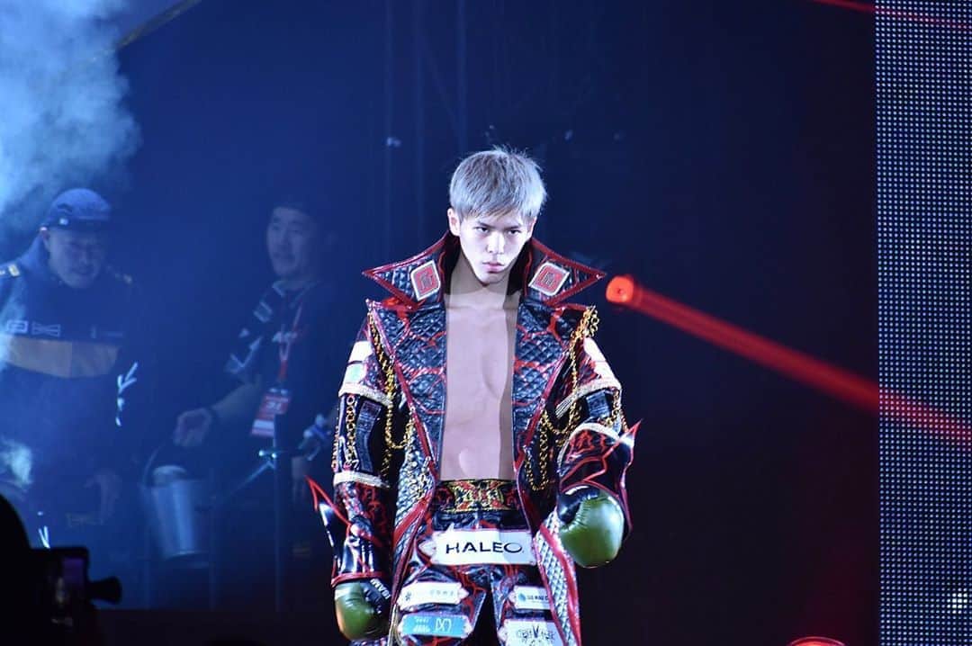 のインスタグラム：「RIZINの花道は最高に気分良い🦾 #RIZIN20 #さいたまスーパーアリーナ」