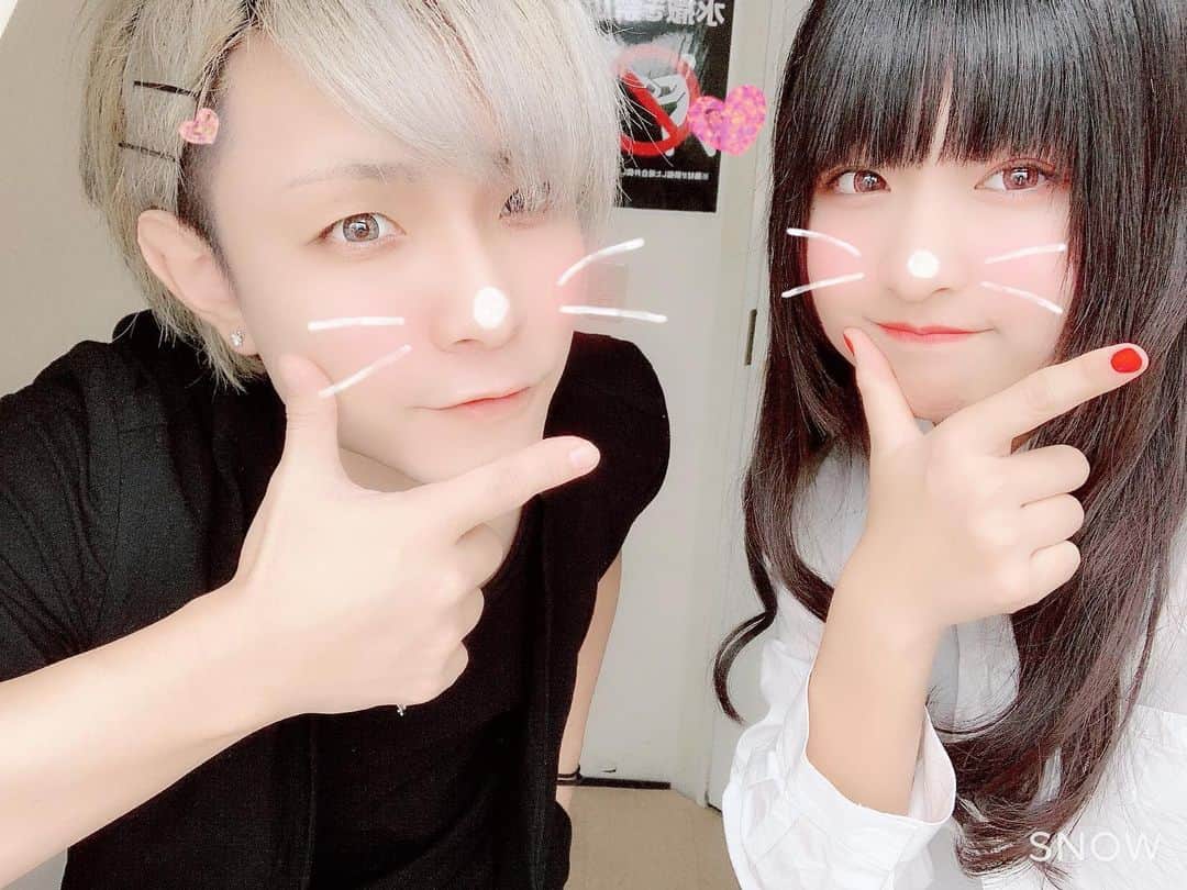りりりのインスタグラム：「明けましておめでとうございます🎍2020年もよろしくお願いします🎍  いつものやつ✨2019ラスト👍のお写真を添えて(∩˃o˂∩)♡ ・ ・ #盛れた #2019  #2020 #あけましておめでとうございます  #りりり #カラス #slh #今年は中3 #受験生 #泣いたーーー」