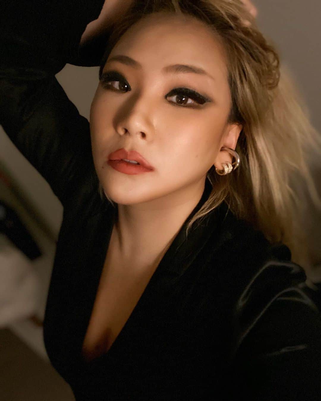 CL さんのインスタグラム写真 - (CL Instagram)「+새해 복 많이 받으세요+HAPPY 2020+」1月1日 21時41分 - chaelincl