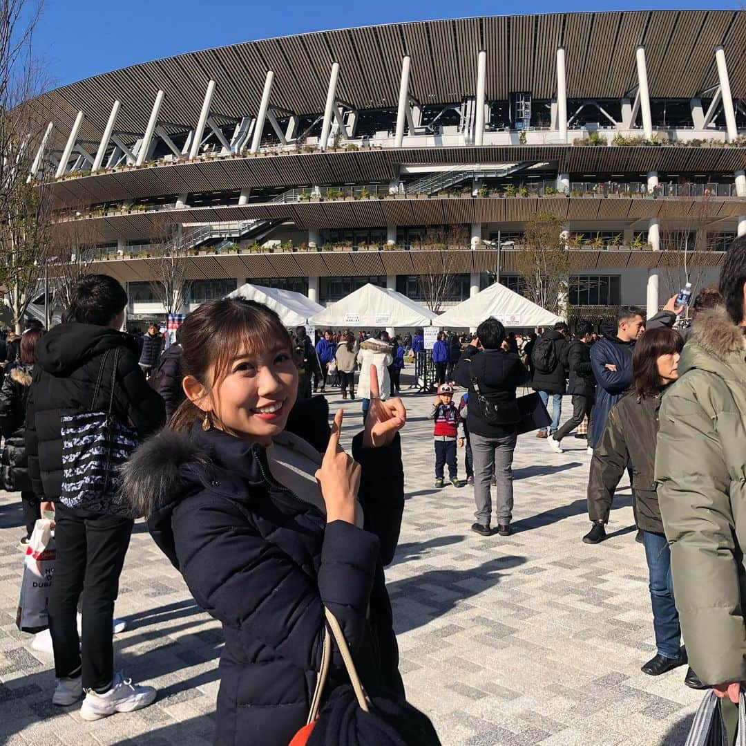 黒田菜月さんのインスタグラム写真 - (黒田菜月Instagram)「元日は #天皇杯決勝 🏆✨ #新国立競技場　#サッカー #jリーグ  #スクリーンは小さめ #鹿島アントラーズ #ヴィッセル神戸 #優勝おめでとうございます #富士山見えてテンション爆上げ」1月1日 21時56分 - nyaaatsuki_krd