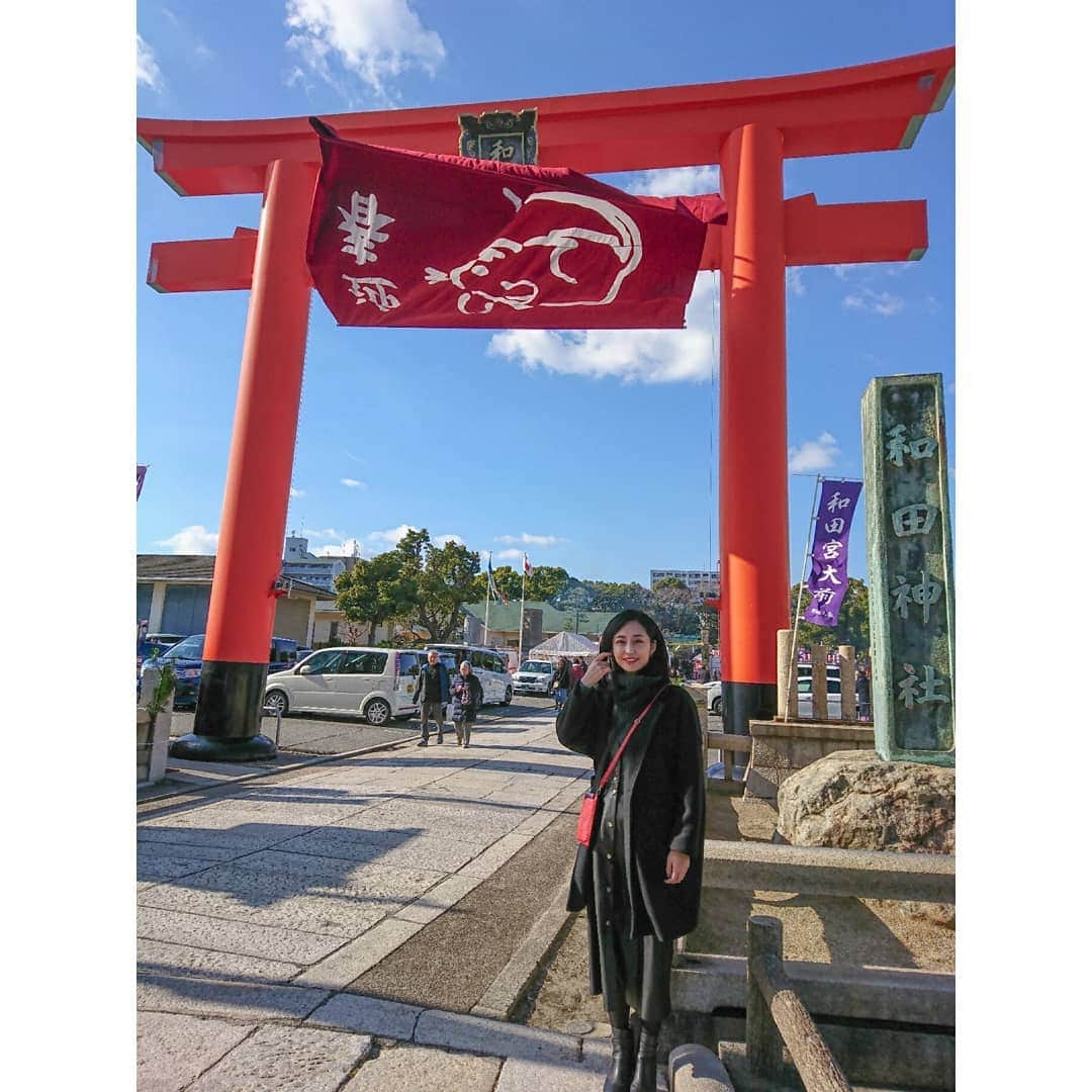 Yukiさんのインスタグラム写真 - (YukiInstagram)「初詣へ 今年も健康で幸せに暮らせますように。  I visited shrines to make the New Year's wishes for health and happiness.  #D_Drive  #yuki #shrine #初詣 #newyear #2020 #kobe」1月1日 21時53分 - d_drive_gt_yuki