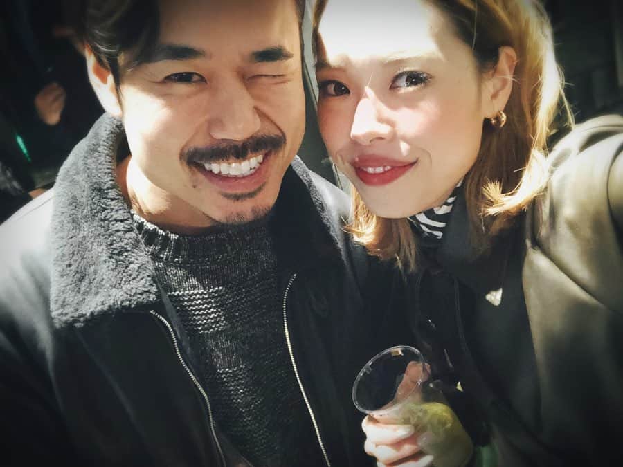 川戸沙羅のインスタグラム：「Count Down″ 🤚🏽″🤟🏽″☝🏽″ 🎉✨ #今年も宜しくお願い致します」