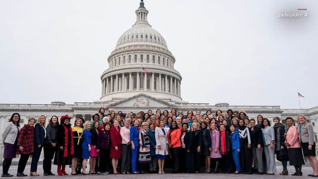 CNNさんのインスタグラム写真 - (CNNInstagram)「As 2019 comes to a close, we are looking back at the #yearinphotos. In January, the US House of Representatives welcomed the largest number of female lawmakers in the nation’s history. The 116th Congress broke barriers in other ways, including: ⁣ ▪️ The first two Native American women elected.⁣ ▪️ The first two Muslim women elected.⁣ ▪️ The youngest woman ever elected.⁣ ⁣ ➡️ Share your highlights from 2019 with the hashtag: #yearinphotos. ⁣ (📸: Erin Schaff/The New York Times/Redux)」1月2日 0時00分 - cnn