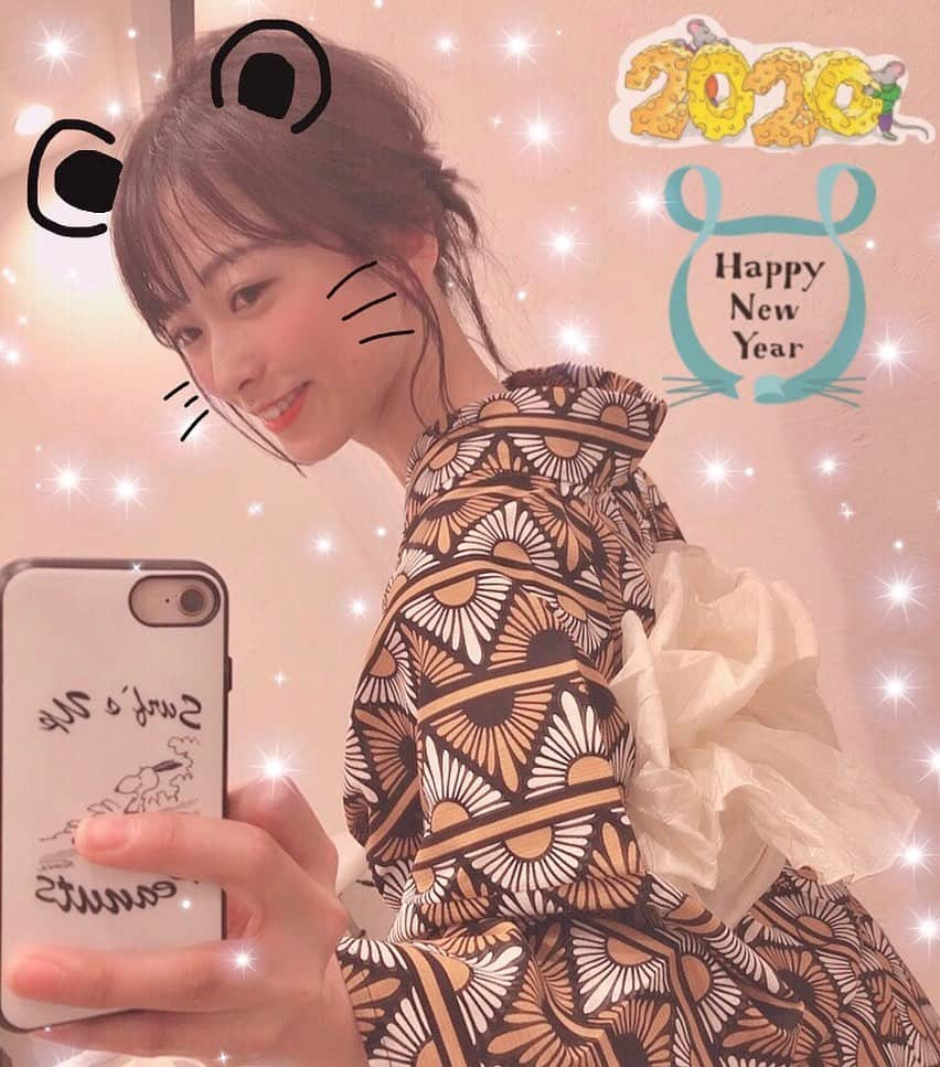 高本采実さんのインスタグラム写真 - (高本采実Instagram)「🎍🐭 2020年🌅 あけましておめでとうございます！ 本年もどうぞ宜しくお願い致します🐭❣️ . 皆様素敵な１年となりますように(*˙˘˙*)ஐ . . . . . #2020 #あけおめ #ことよろ #🐭 #あけましておめでとうございます  #happynewyear #happynewyear2020 #高本采実 #あやみん #ayamistagram」1月2日 0時28分 - ayami__summer