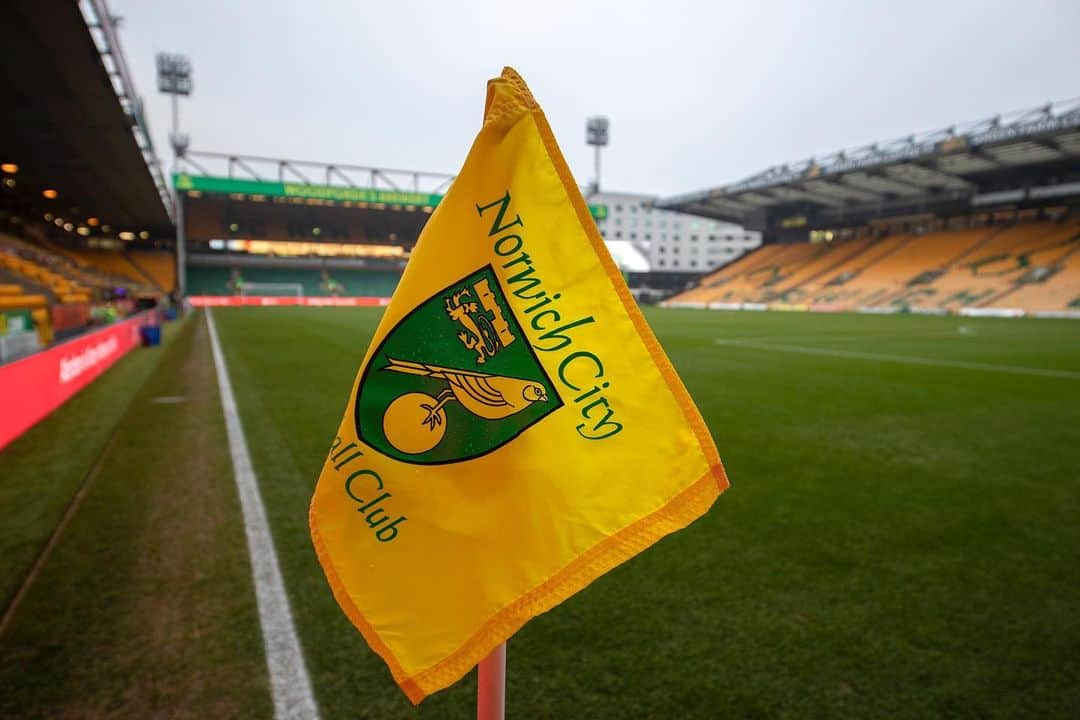 ノリッジ・シティFCさんのインスタグラム写真 - (ノリッジ・シティFCInstagram)「2️⃣0️⃣2️⃣0️⃣ 👊」1月2日 0時31分 - norwichcityfc