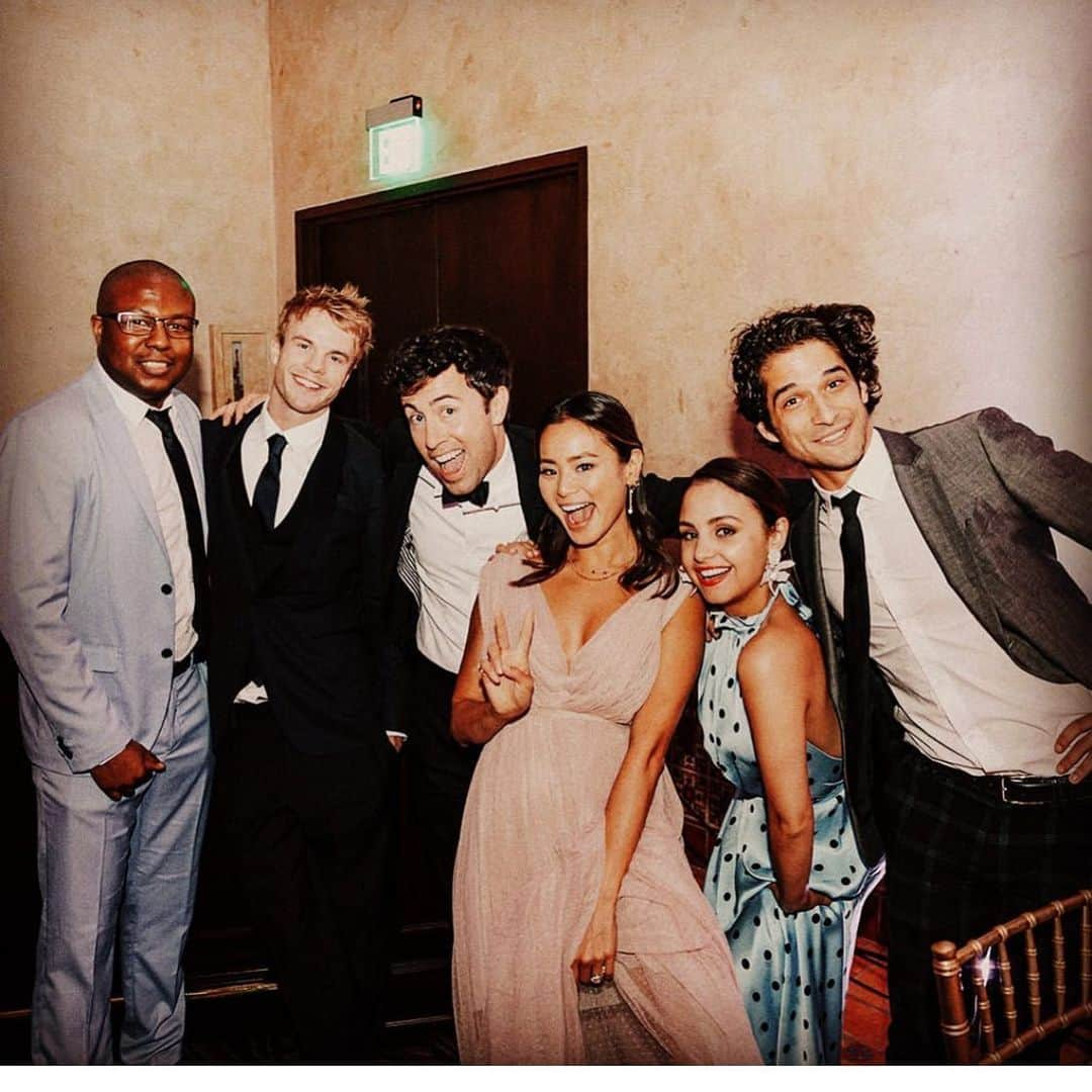 ジェイミー・チャンさんのインスタグラム写真 - (ジェイミー・チャンInstagram)「I was in bed at 9pm last night. Back home with the family in SF. But here’s a photo from @booshyn’s wedding which was a highlight of 2019. Happy New Year everyone!! My new year resolution? Be kinder to yourself.」1月2日 0時36分 - jamiejchung