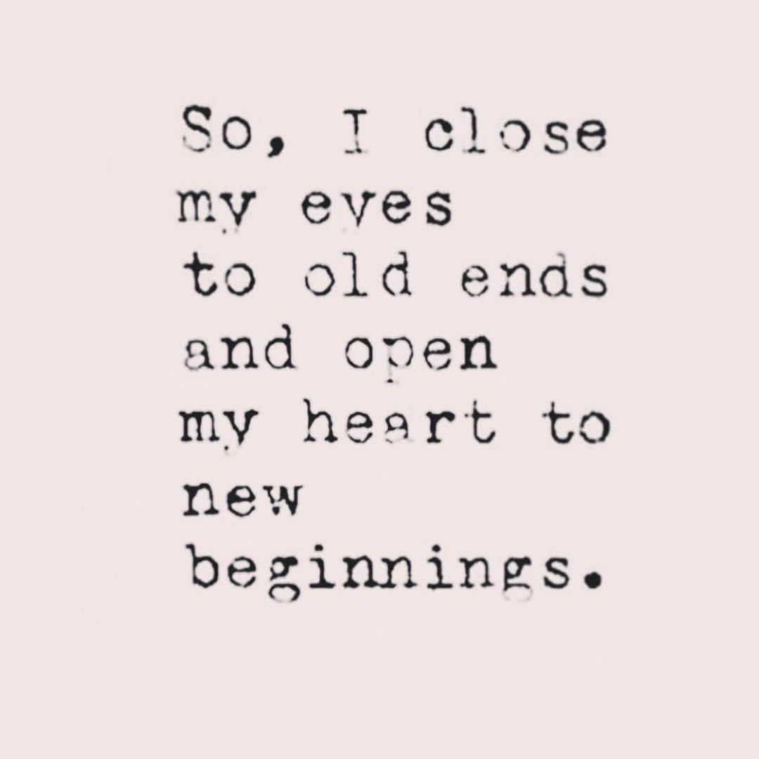 ボビー・ブラウンのインスタグラム：「As an eternal optimist I for one am sooo psyched for 2020. #bringiton #somuchgratitude #moretocome」