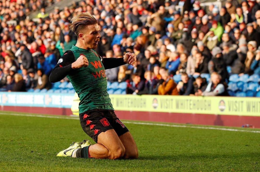 ジャック・グリーリッシュのインスタグラム：「Stepping into the new year like.. 🥳 Great win and character from the boys! Buzzing to get another goal ⚽️」