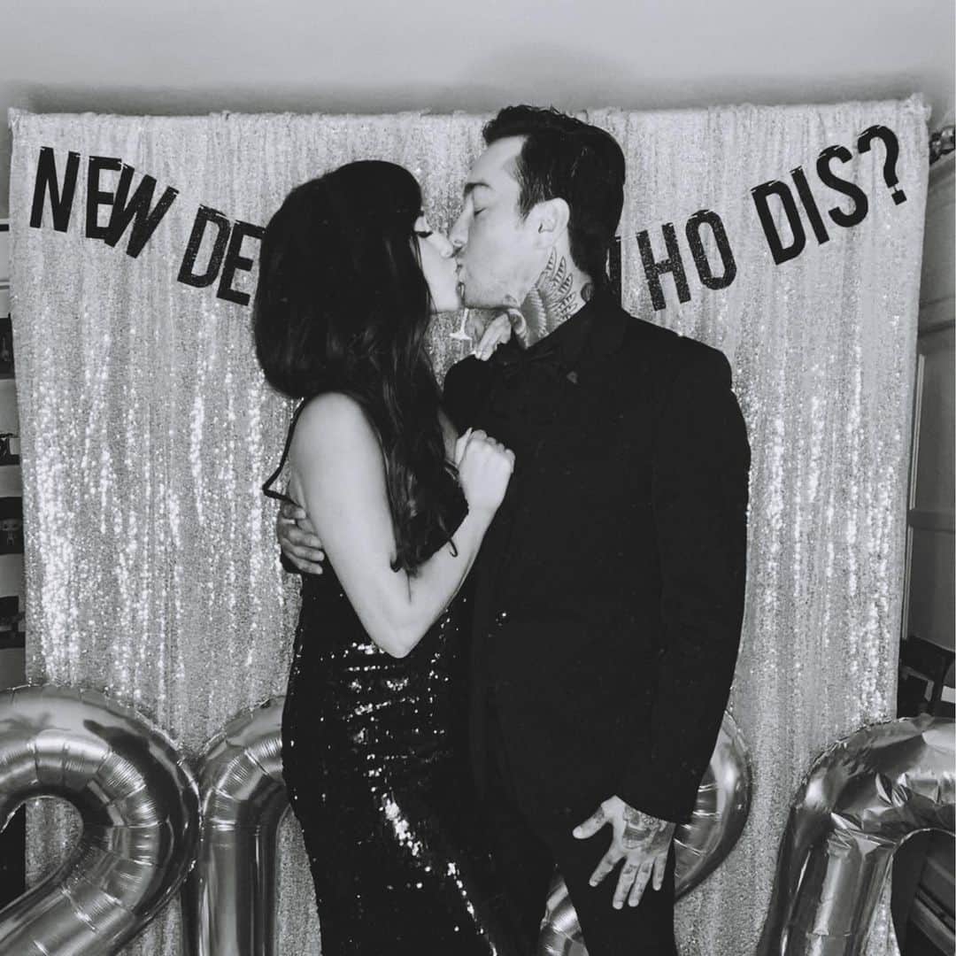 トニー・ペリーのインスタグラム：「Happy new year!!!!」