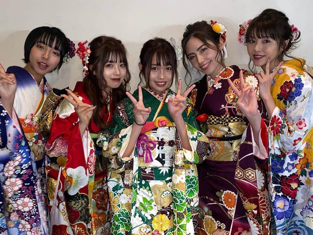 のインスタグラム：「･ ･ ･ ･ お正月に載せておきたかったの🤦🏻‍♀️🤦🏻‍♀️笑 ･ ･ TGCteenのやつ ･ ･ ･ #2020 #お正月 #振袖」