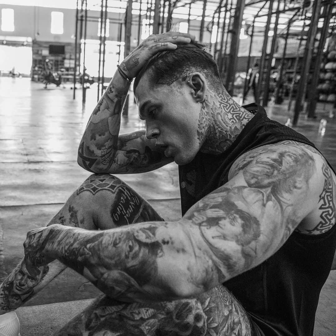 ステファン・ジェームスのインスタグラム：「good days and bad days but neither will last forever」