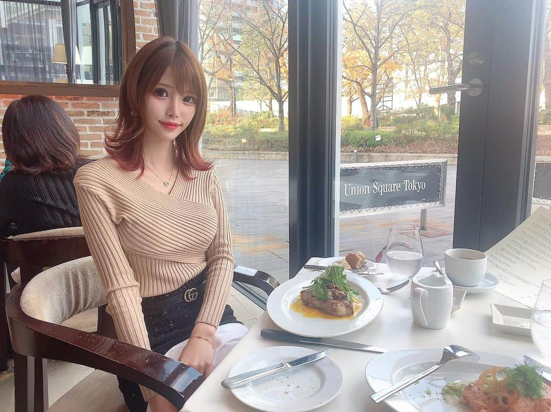 桜咲乃愛さんのインスタグラム写真 - (桜咲乃愛Instagram)「ランチ〜🍽💕🍀 美味しかった🥰♥️✨ ありがとうー❤  お洋服は @selectshop.leeen  #ランチ#六本木ランチ #東京ミッドタウン#selectshop」1月2日 2時51分 - noasama1101