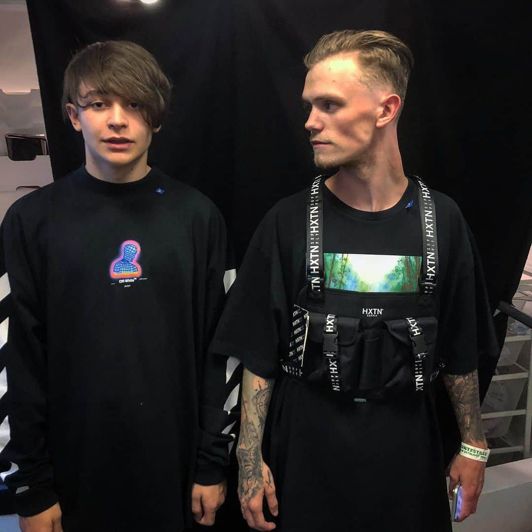 Bars and Melodyさんのインスタグラム写真 - (Bars and MelodyInstagram)「2019 was mad... just wait for what we got in store for 2020 😎#sadboi」1月2日 4時54分 - barsandmelody