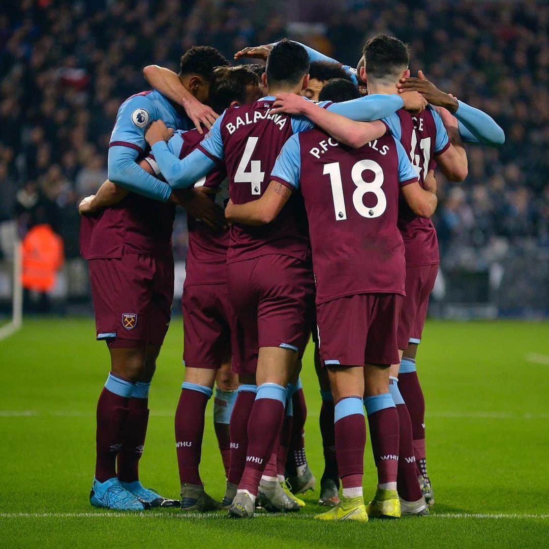 マイケル・アントニオさんのインスタグラム写真 - (マイケル・アントニオInstagram)「Unreal performance from the lads today! What a way to start the year ⚒ #COYI」1月2日 5時35分 - michailantonio