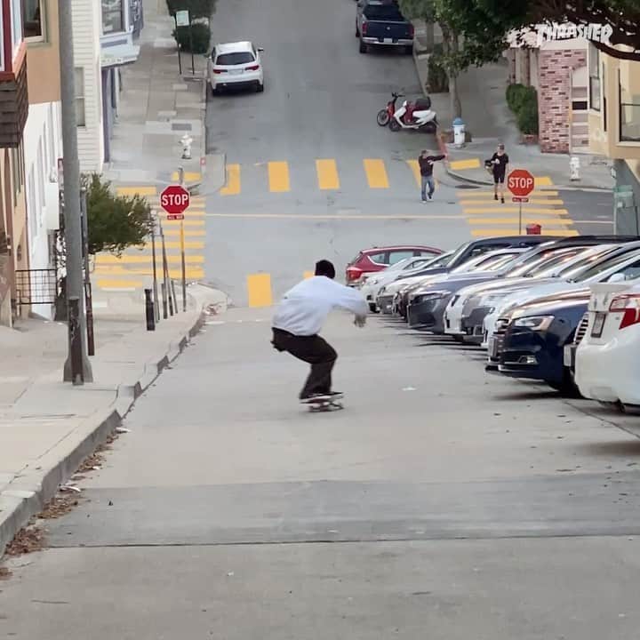 スラッシャーのインスタグラム：「🍾 Happy New Year from Thrasher Magazine, @davidabair and the streets of San Francisco 🏁🌉🏁 Filmed by @19thavenue」