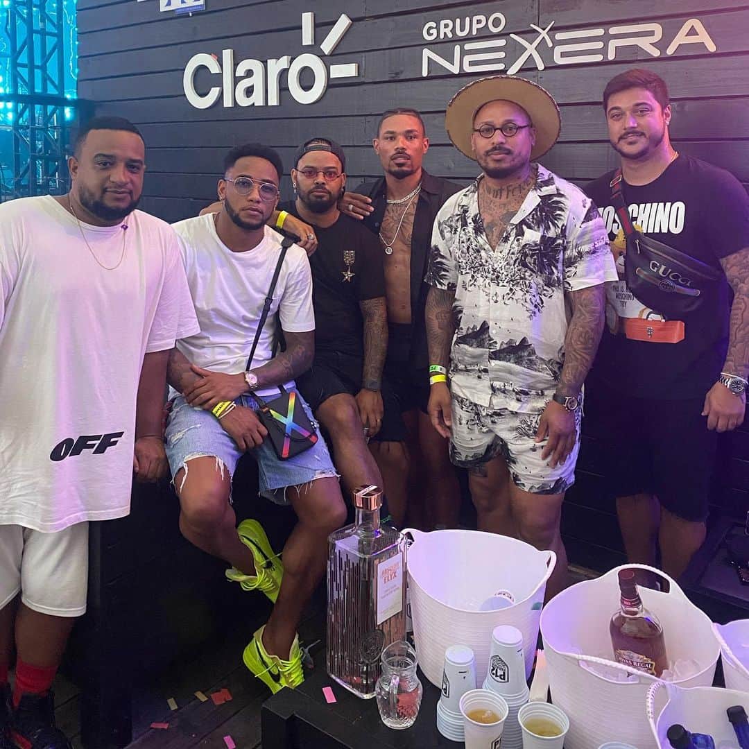 ラファエル・ダ・シルバのインスタグラム：「Squad!」