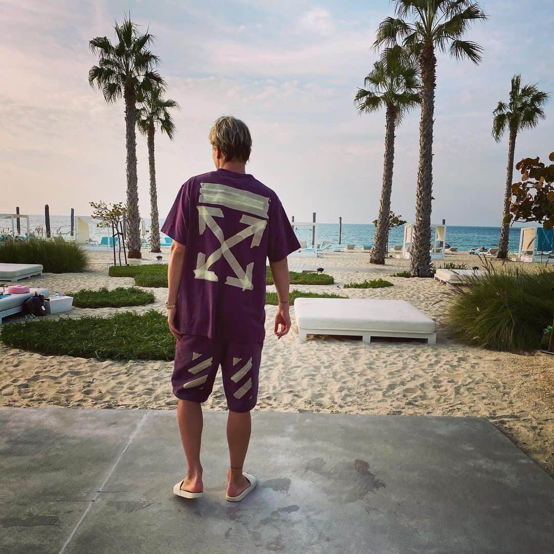 フェリックス・クラウスのインスタグラム：「Bye Bye Dubai 😔👋」