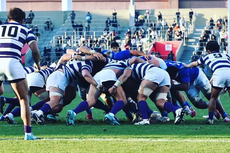 東海大学（公式）さんのインスタグラム写真 - (東海大学（公式）Instagram)「ラグビーフットボール部が全国大学選手権大会でベスト４となりました😄  ラグビーフットボール部が１月２日に秩父宮ラグビー場で開催された全国大学ラグビーフットボール選手権大会の準決勝で、関東大学対抗戦１位の明治大学と対戦。10－29で敗れ、ベスト４で大会を終えました👍 ラグビー部の皆様本当にお疲れ様でした✨ #東海大学#湘南キャンパス#ラグビー部#seagales」1月2日 18時08分 - tokai_univ_