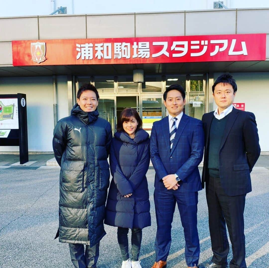 平松翔馬さんのインスタグラム写真 - (平松翔馬Instagram)「高校サッカー！ YTVからはこの4人でお伝えします！  僕のサポートをしてもらうサブアナは #本野大輔アナ 興國ベンチリポートは #立田恭三アナ 興國応援席リポートは #澤口実歩アナ  お昼の14時5分〜読売テレビで中継。 テレビ埼玉でも中継されます！」1月2日 9時25分 - shoma.hiramatsu_ytv