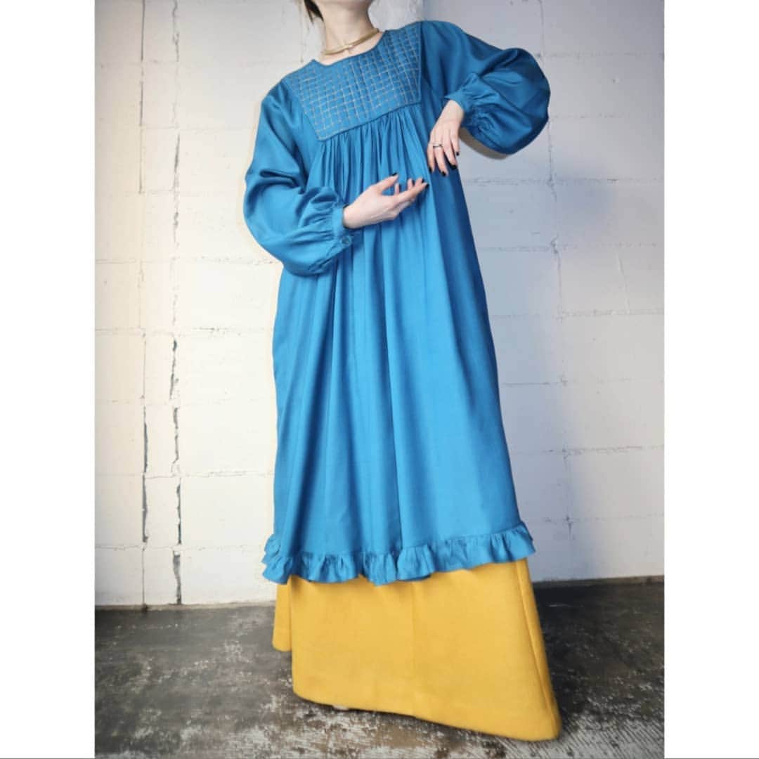 のインスタグラム：「2020/1/3 NEW ARRIVAL  orfeo #kichijoji #tokyo #vintage #used #fashion #coordinate #outfit  こちらの商品は1/3に店頭に並ぶ予定です。  コメント・DMでのお問い合わせ、お取り置き、通販は受け付けておりません  またメールでのお問い合わせもお返事が6日以降になることをご了承ください」