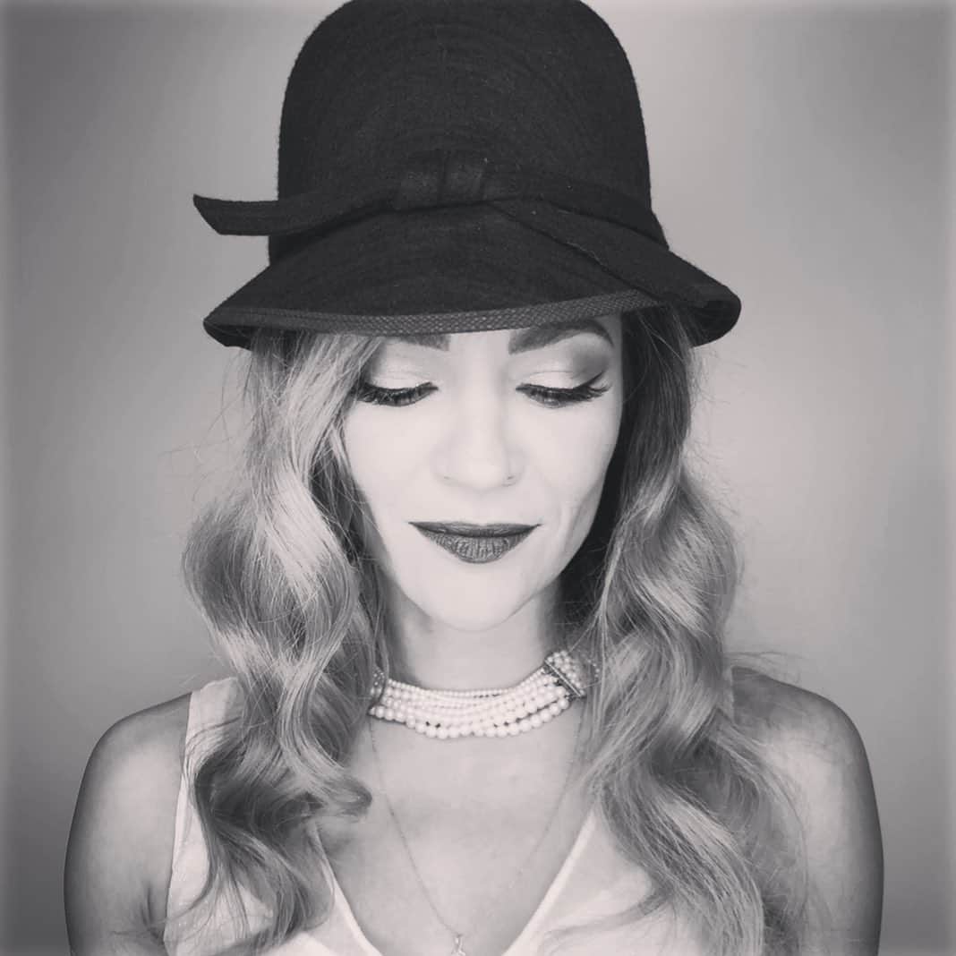 ジェシカ・ゾアのインスタグラム：「🖤2020🖤」