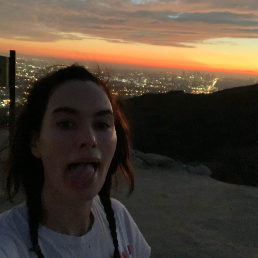 レナ・ヘディのインスタグラム：「Made it 👅👅👅」