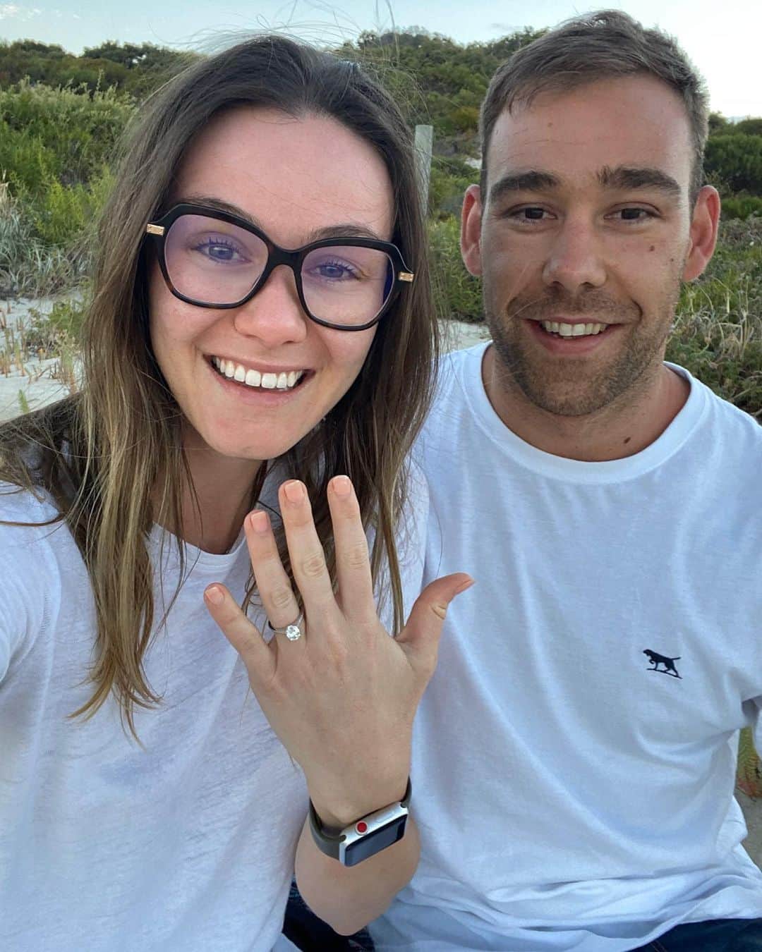グラント・アーヴァインのインスタグラム：「01.01.2020.  Started the year off in a big way! I asked the most amazing girl to marry me.  WE’RE ENGAGED!」