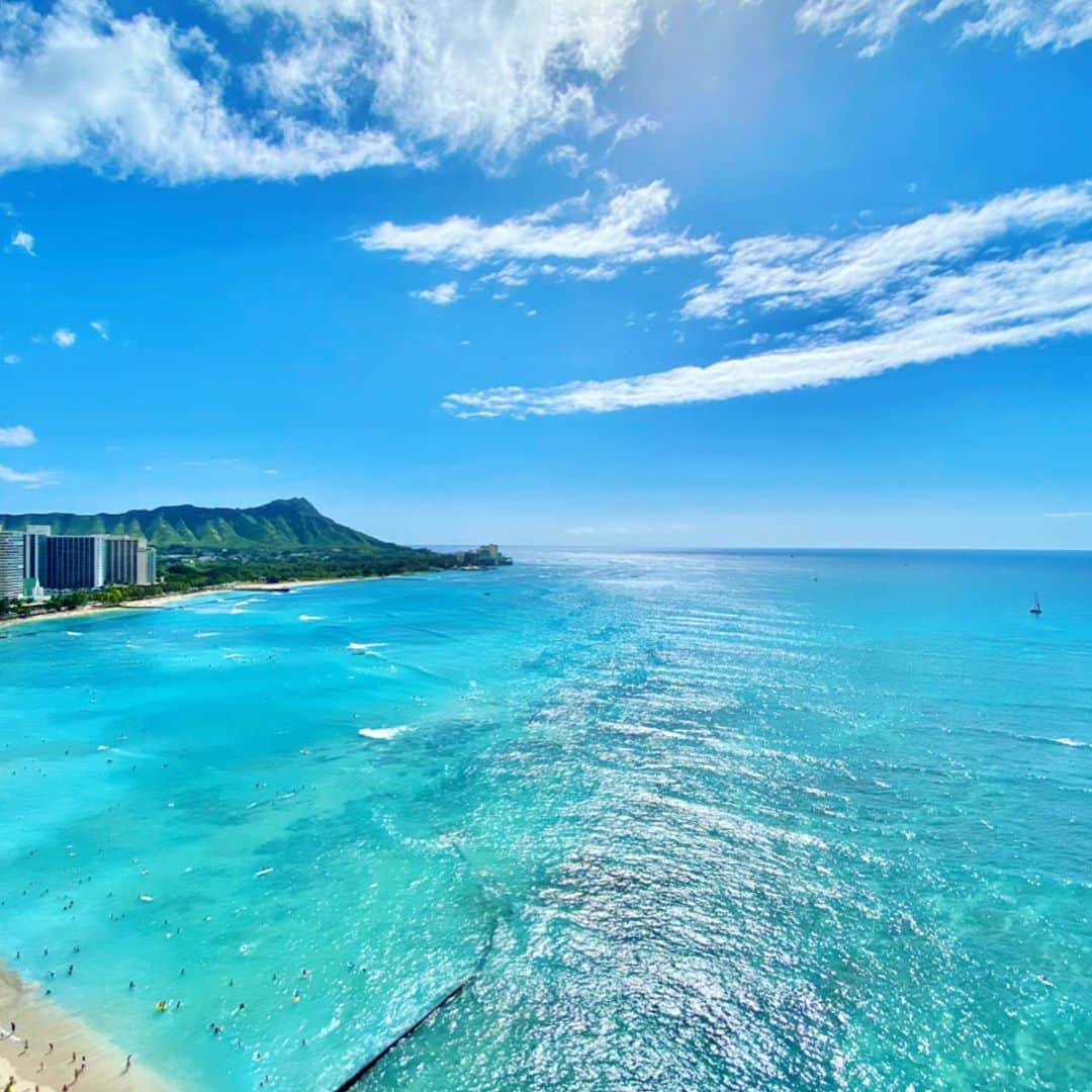 大寺かおりさんのインスタグラム写真 - (大寺かおりInstagram)「海🏖☺️☀️ #海日和の元日 #ナイスですね #ハワイ #海 #元日　#happynewyear #hawaii #waikiki #waikikibeach #beach #hawaiitrip」1月2日 12時12分 - kaori_ootera