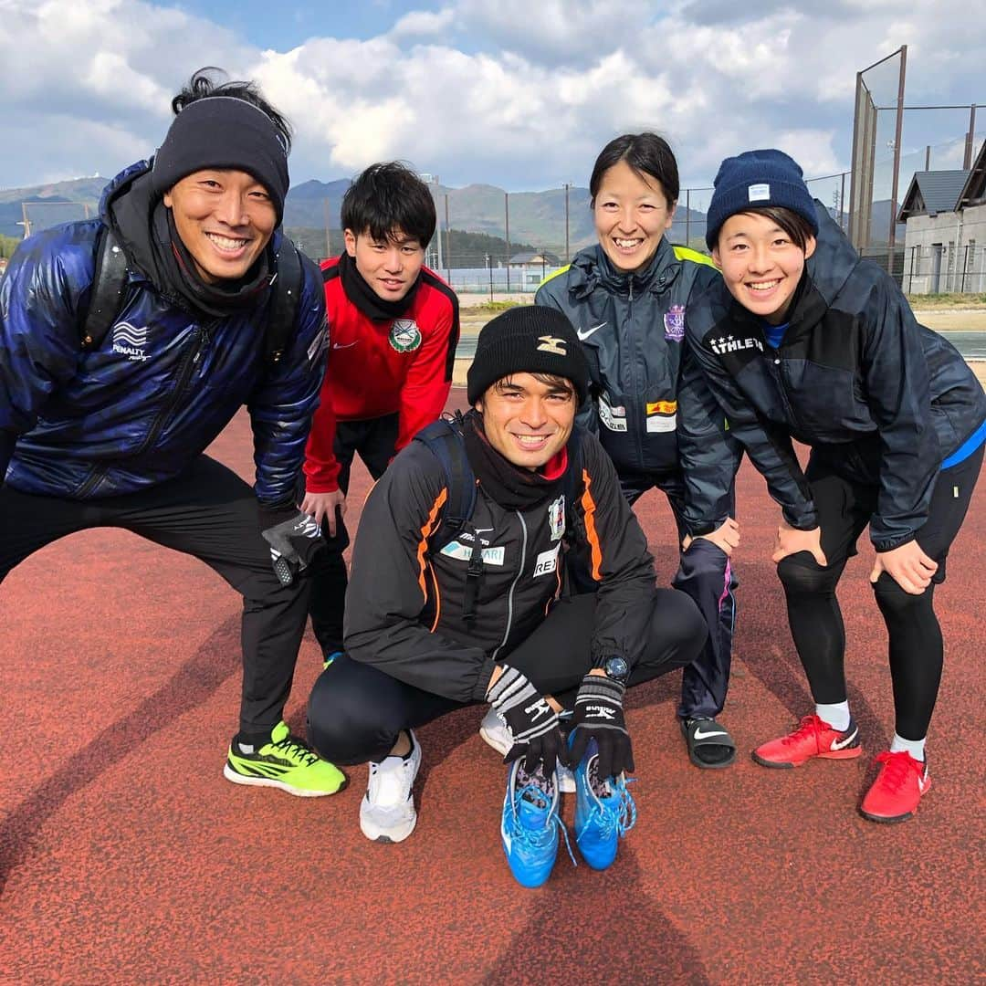 金山隼樹のインスタグラム：「2日目トレーニング⚽️ 今日は5人になりました！！ #島根県民　#ファジアーノ岡山　#愛媛FC #オルカ鴨川fc #ディオッサ出雲fc  #sc松江」