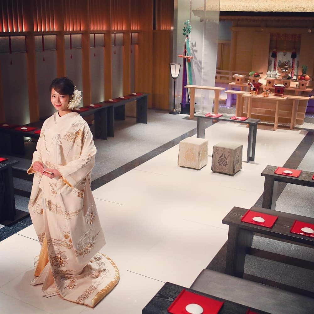 ホテルニューオータニ長岡wedding さんのインスタグラム写真 - (ホテルニューオータニ長岡wedding Instagram)「新年明けましておめでとうございます！  2020年もよろしくお願い申し上げます。  皆さまにとって幸多き1年となりますように。  ホテルニューオータニ長岡  #ホテルニューオータニ長岡 #ニューオータニ長岡 #newotani#hotel #hotelwedding#wedding #謹賀新年#新年のご挨拶 #令和二年#2020年 #happynewyear #ウエディング#ブライダル #ホテルウエディング #結婚式#結婚式場 #大人女子#大人婚 #プレ花嫁#卒花#令和婚 #新潟県#長岡市」1月2日 12時46分 - newotani_nagaoka_wedding