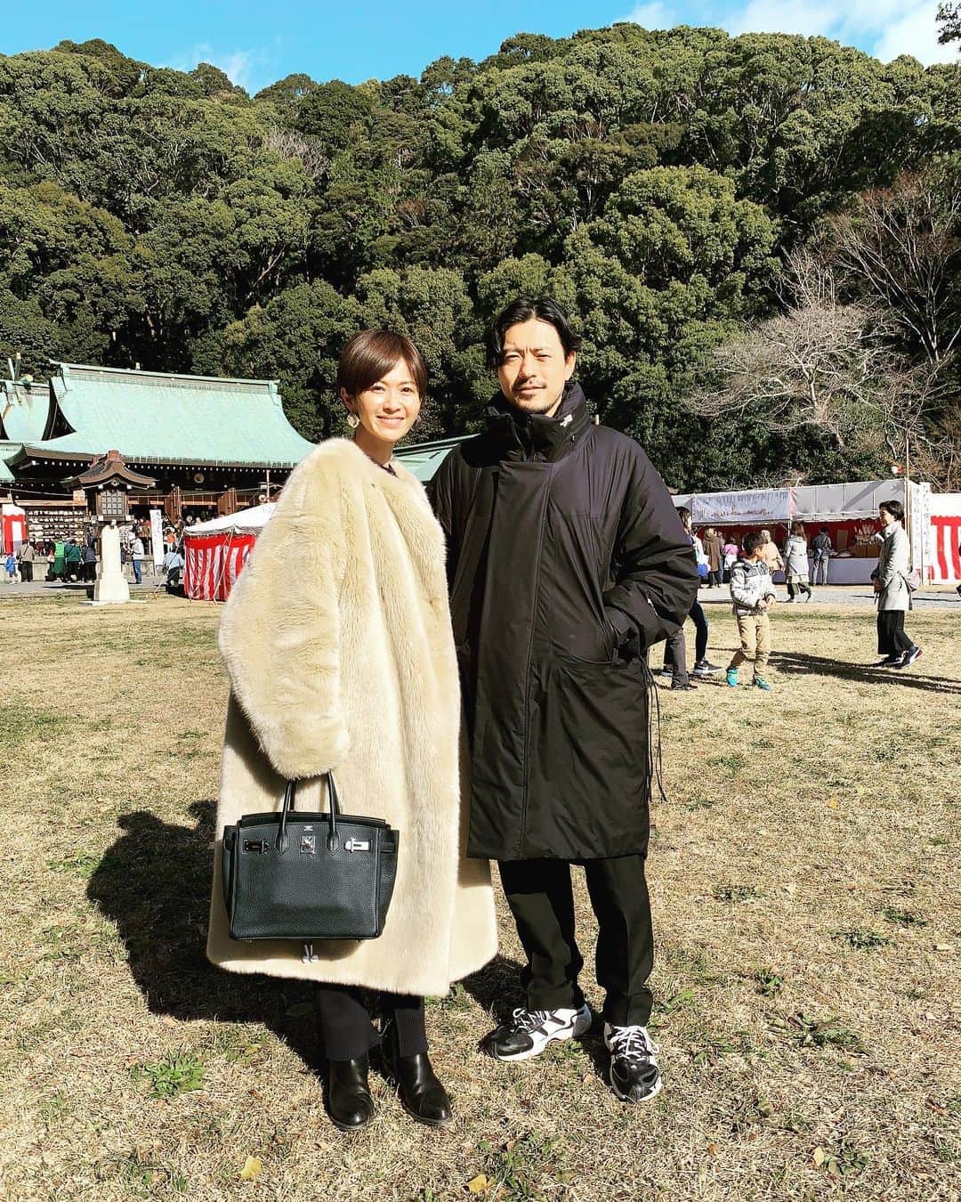 のインスタグラム：「🎍2020🎍 ・ 明けましておめでとう御座います🎌 ・ 健康と平和。 個人としては学ぶこと。 ・ 本年もどうぞ宜しくお願い申し上げます。 ・ #2020 #happynewyear #shizuoka #shrine」