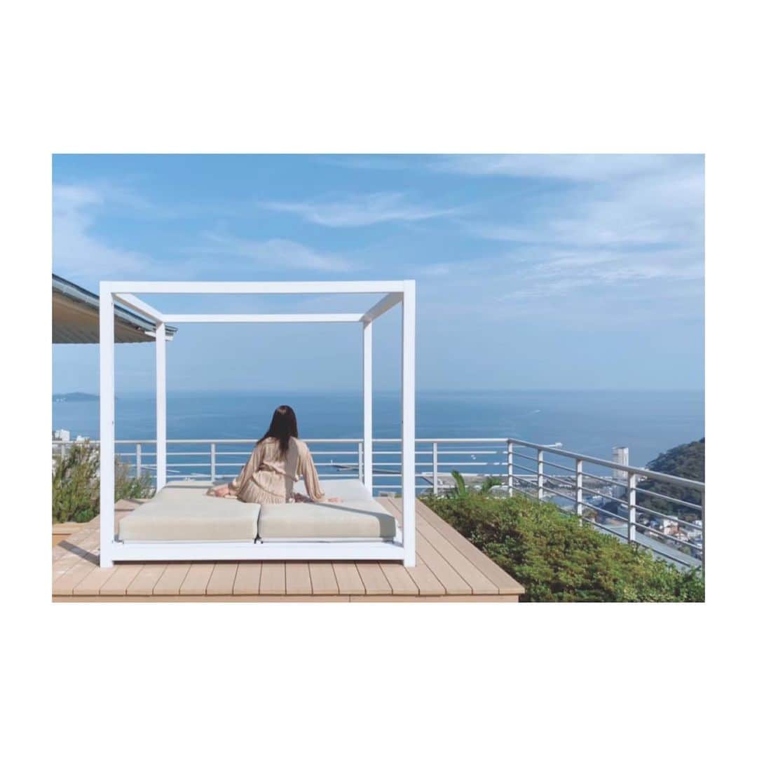 阿井莉沙のインスタグラム：「-Happy New Year 2020-  今年もたくさんの笑顔を☺︎💕 みなさんにとっても素敵な一年になりますように✨  #happynewyear #2020#bluesky #今年はたくさんインスタ更新したい#と毎年言ってるけど#今年こそ頑張ろうと思っています。笑」