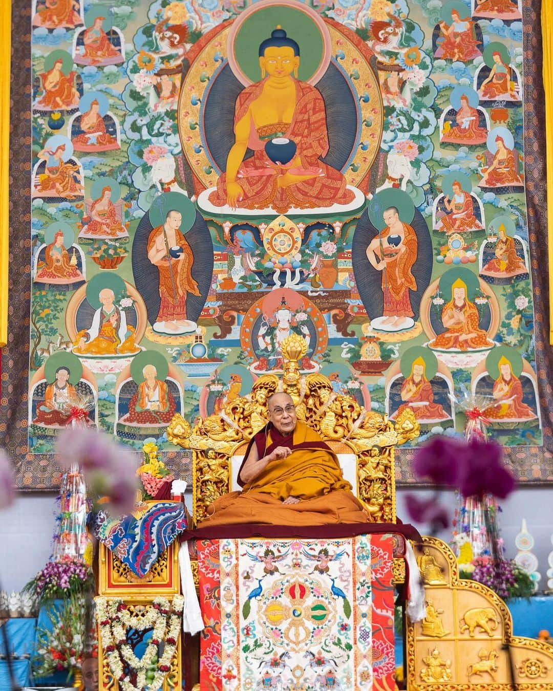 ダライ・ラマ14世さんのインスタグラム写真 - (ダライ・ラマ14世Instagram)「HHDL speaking on the first day of his five day teaching at the Kalachakra Teaching Ground in Bodhgaya, Bihar, India on January 2, 2020. Photo by Tenzin Choejor #dalailama」1月2日 18時33分 - dalailama