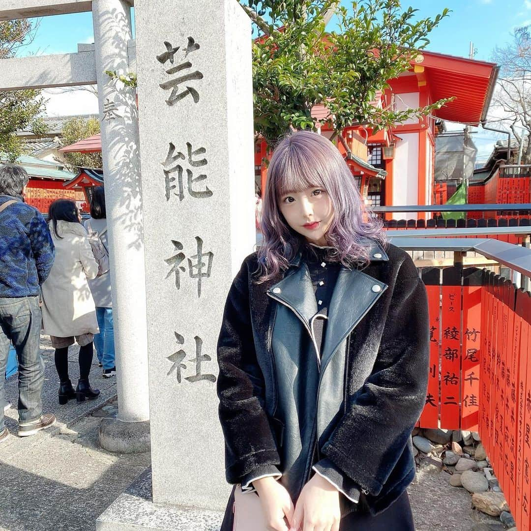 神楽ひなこさんのインスタグラム写真 - (神楽ひなこInstagram)「ㅤㅤㅤㅤㅤㅤㅤㅤㅤㅤㅤㅤㅤ  ㅤㅤㅤㅤㅤㅤㅤㅤㅤㅤㅤㅤㅤ ⛩ 初詣 ⛩  ㅤㅤㅤㅤㅤㅤㅤㅤㅤㅤㅤㅤㅤ 今年も、車折神社の芸能神社にお参りしてきました♡  ㅤㅤㅤㅤㅤㅤㅤㅤㅤㅤㅤㅤㅤ  ㅤㅤㅤㅤㅤㅤㅤㅤㅤㅤㅤㅤㅤ  ㅤㅤㅤㅤㅤㅤㅤㅤㅤㅤㅤㅤㅤ  ㅤㅤㅤㅤㅤㅤㅤㅤㅤㅤㅤㅤㅤ  ㅤㅤㅤㅤㅤㅤㅤㅤㅤㅤㅤㅤㅤ #初詣#車折神社#芸能神社」1月2日 13時31分 - hinako_kagura