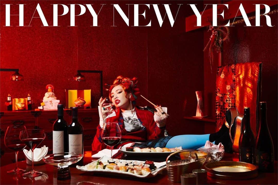 ちゃんみなさんのインスタグラム写真 - (ちゃんみなInstagram)「Happy new year!! Hello 2020🔥 明けましておめでとう御座います。 今年もよろしくお願いします。　 私の今年の漢字は『獲』 2020年、楽しみです。  Photo : 井手康郎 撮影協力：や満登」1月2日 13時39分 - minachanxx